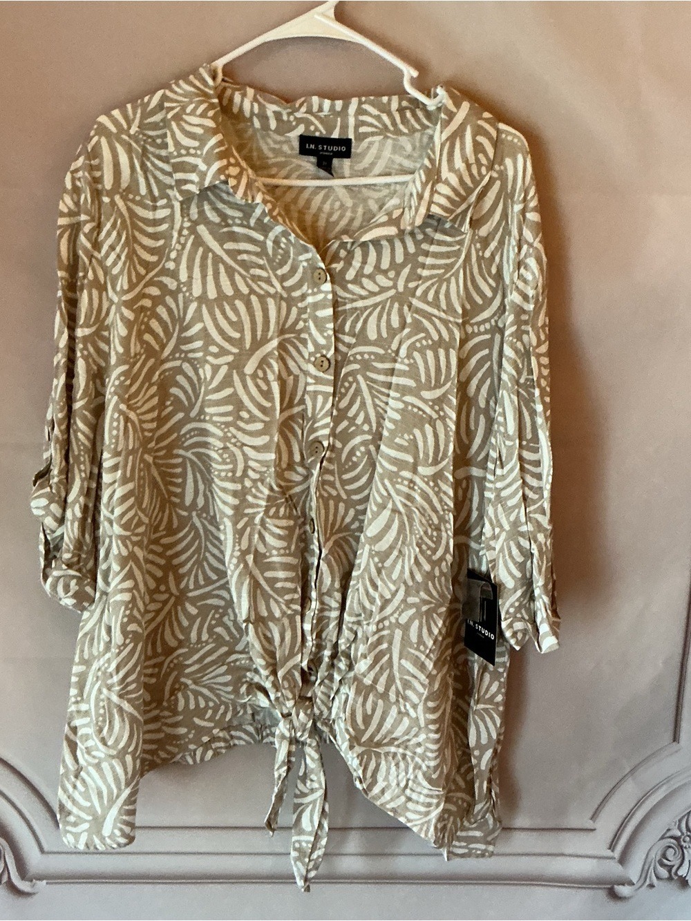 ✨ I.N. Studio Tan & White Leaf Print Button-Down Tie Front Top 3XL Ultra Soft